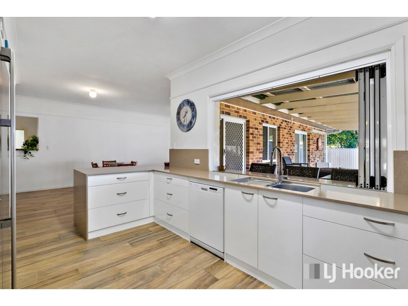 8 Jeanne Drive, Victoria Point QLD 4165