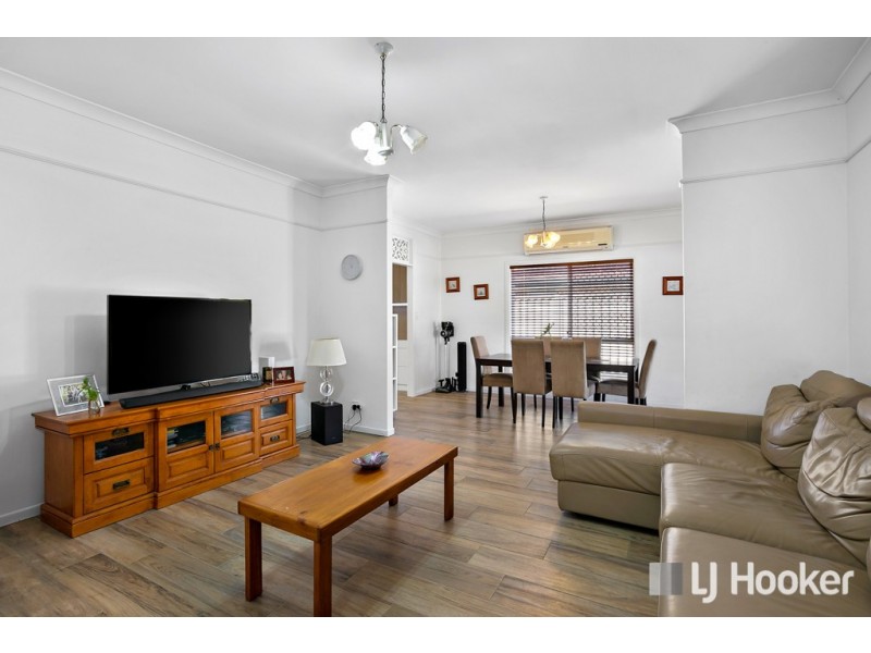 8 Jeanne Drive, Victoria Point QLD 4165