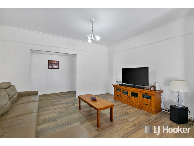 8 Jeanne Drive, Victoria Point QLD 4165