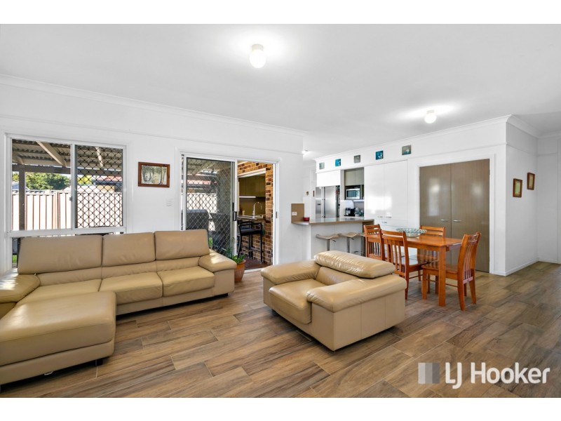 8 Jeanne Drive, Victoria Point QLD 4165