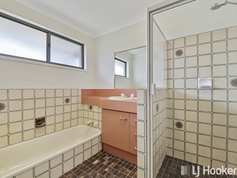 13-15 Hull Street, Thorneside QLD 4158