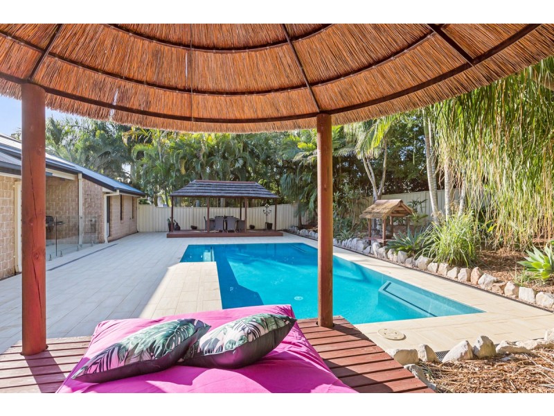 36 Kalmia Drive, Redland Bay QLD 4165