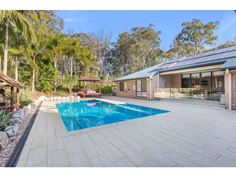 36 Kalmia Drive, Redland Bay QLD 4165