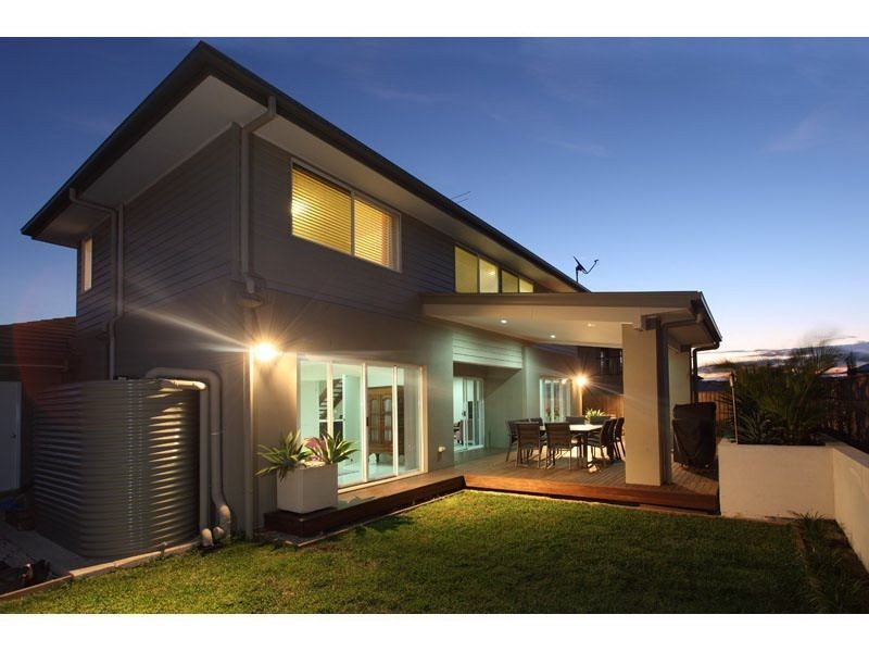 5 Hoskins Drive, Wellington Point QLD 4160