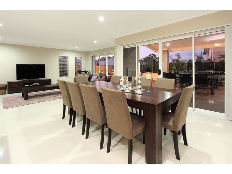 5 Hoskins Drive, Wellington Point QLD 4160