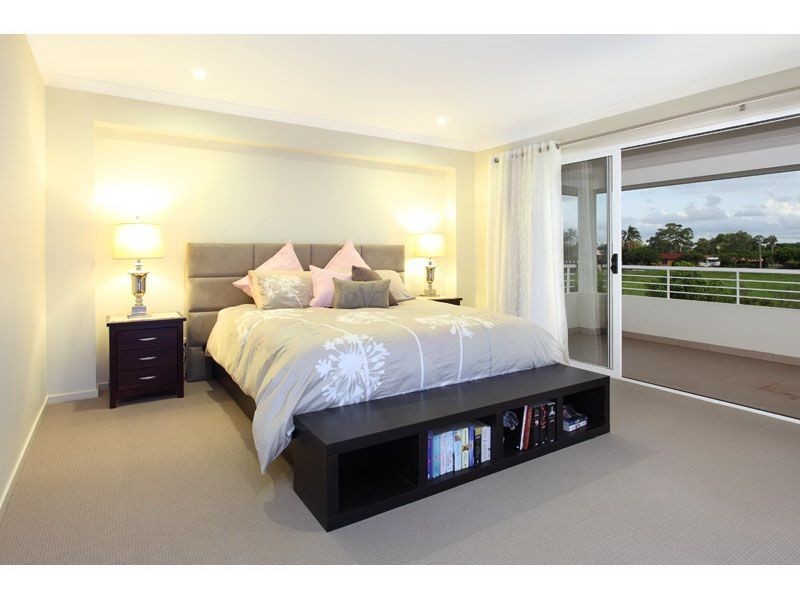 5 Hoskins Drive, Wellington Point QLD 4160