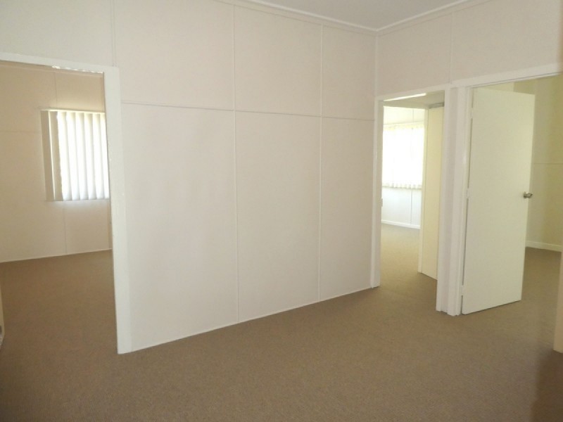 33 Whites Road, Manly West QLD 4179