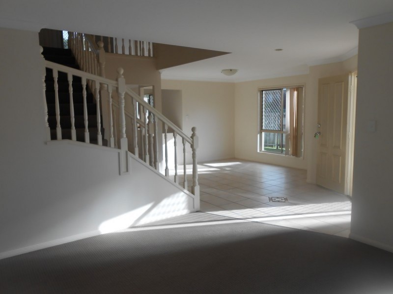 2 Burkett Crescent, Victoria Point QLD 4165