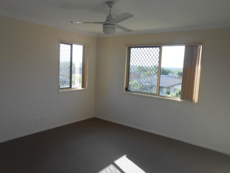 2 Burkett Crescent, Victoria Point QLD 4165