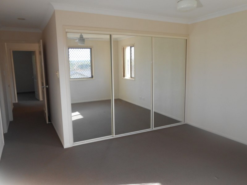 2 Burkett Crescent, Victoria Point QLD 4165