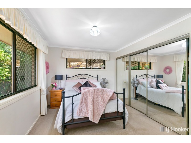 2 Vicki Place, Victoria Point QLD 4165