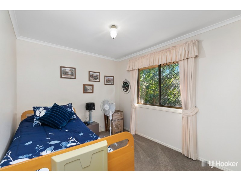 2 Vicki Place, Victoria Point QLD 4165