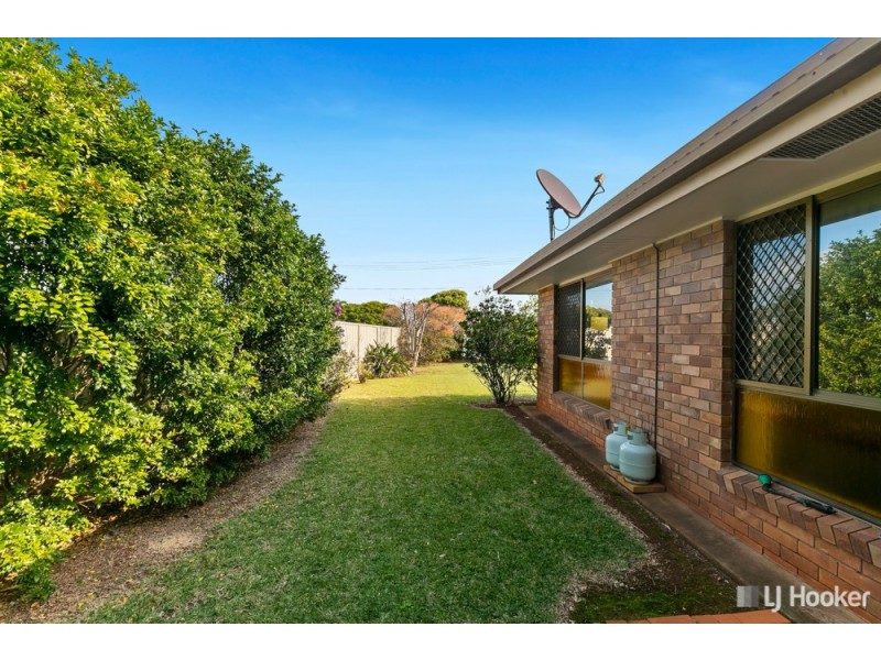 2 Vicki Place, Victoria Point QLD 4165