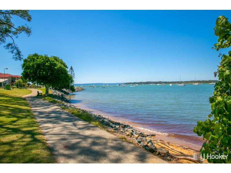 2 Vicki Place, Victoria Point QLD 4165