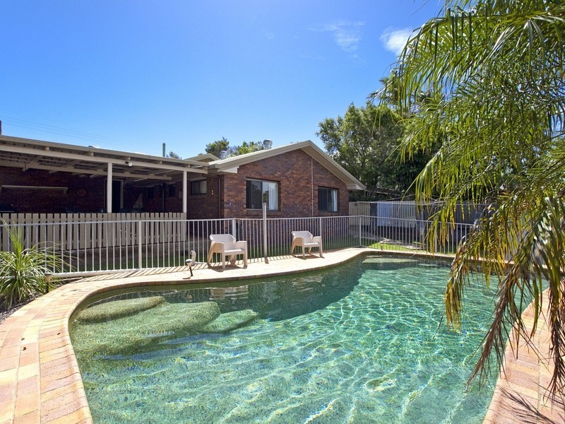 6 Creek Road, Birkdale QLD 4159