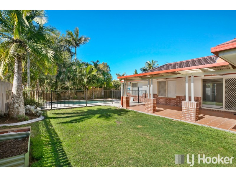 23 Chesterfield Crescent, Wellington Point QLD 4160