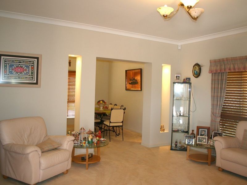 11 Carolena Street, Cleveland QLD 4163