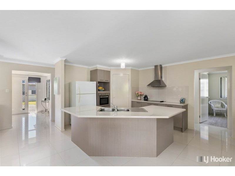 3 Vedson Street, Birkdale QLD 4159