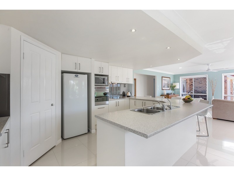 19 Cove Court, Victoria Point QLD 4165