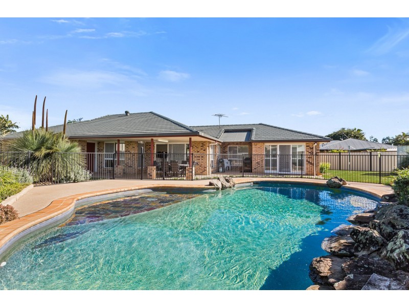 19 Cove Court, Victoria Point QLD 4165