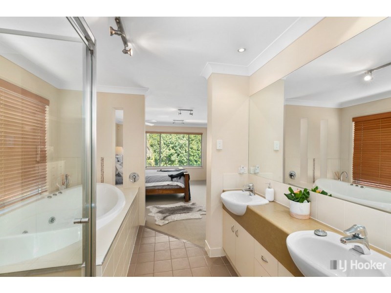 61 Clifford Perske Drive, Thornlands QLD 4164