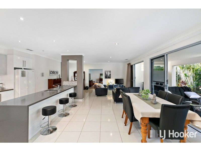 90 Beachcrest Road, Wellington Point QLD 4160