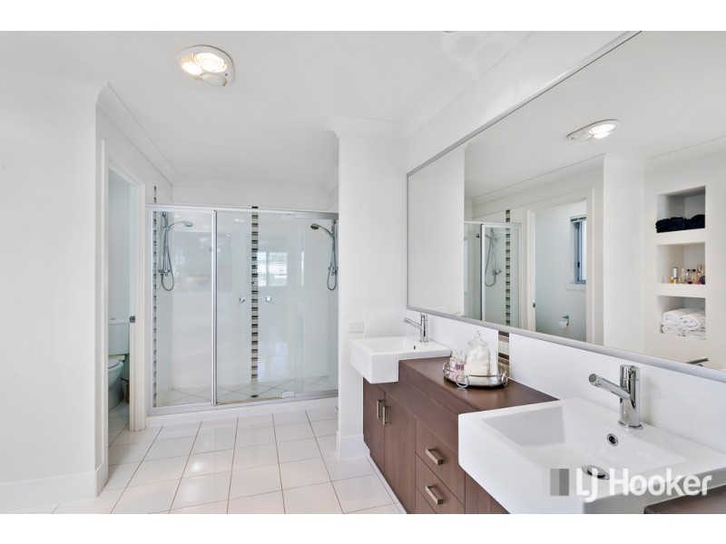 90 Beachcrest Road, Wellington Point QLD 4160