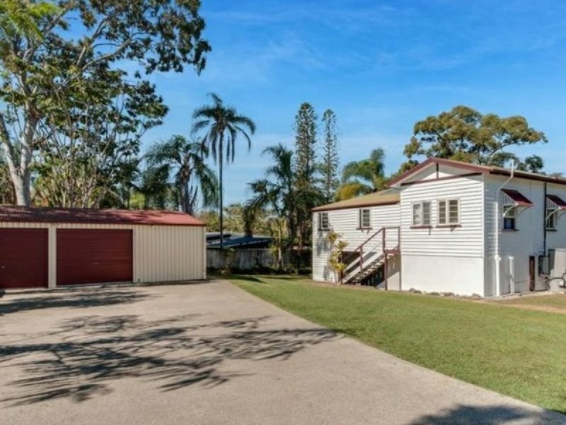 25 Charles Street, Birkdale QLD 4159