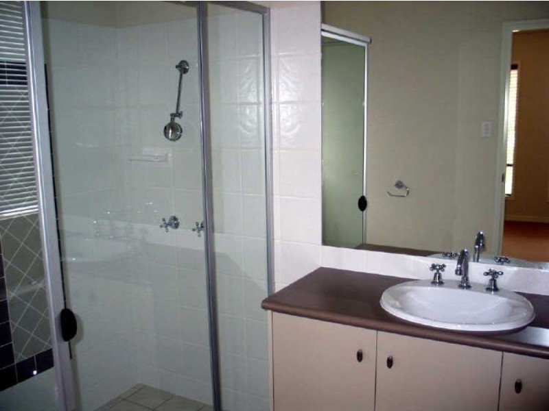 10 Ribonwood Street, Thornlands QLD 4164