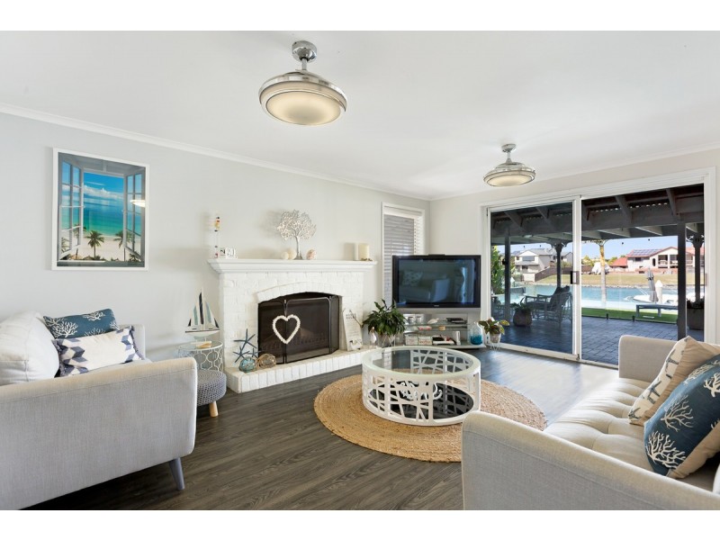 29 Anchorage Drive, Raby Bay QLD 4163