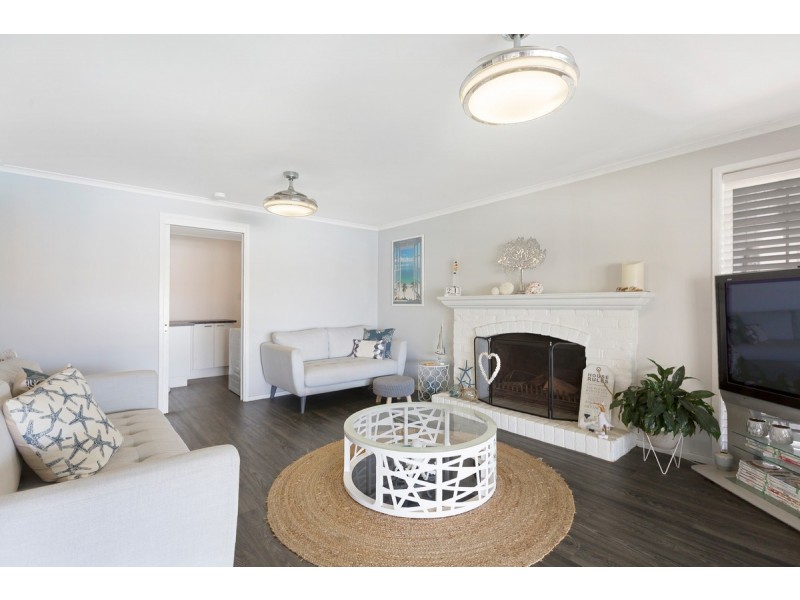 29 Anchorage Drive, Raby Bay QLD 4163