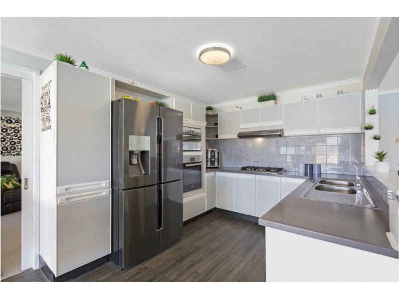 29 Anchorage Drive, Raby Bay QLD 4163