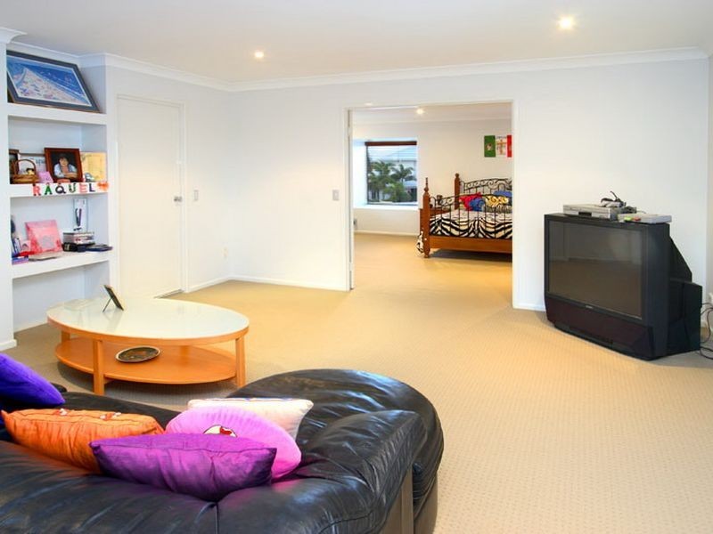 14 Carling Court, Raby Bay QLD 4163
