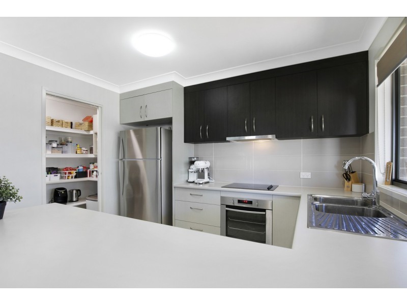 36 Willis Close, Redland Bay QLD 4165