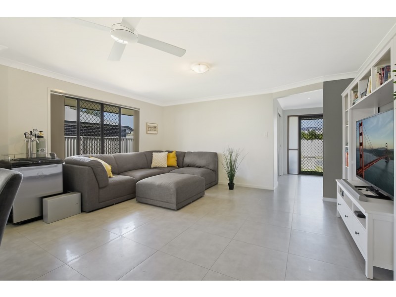 36 Willis Close, Redland Bay QLD 4165