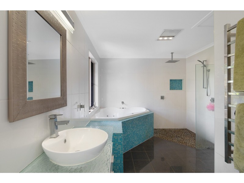 24 Osprey Drive, Thornlands QLD 4164