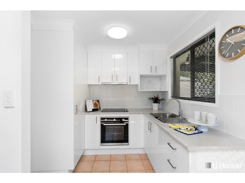 2 Lyre Court, Birkdale QLD 4159