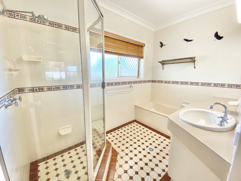 3 Cove Court, Victoria Point QLD 4165