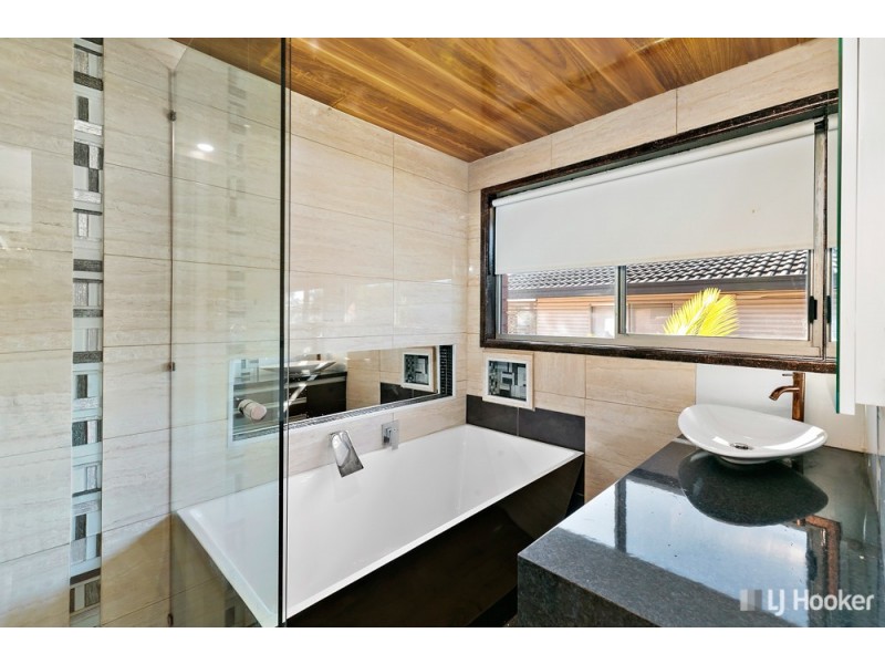 217 James Street, Redland Bay QLD 4165