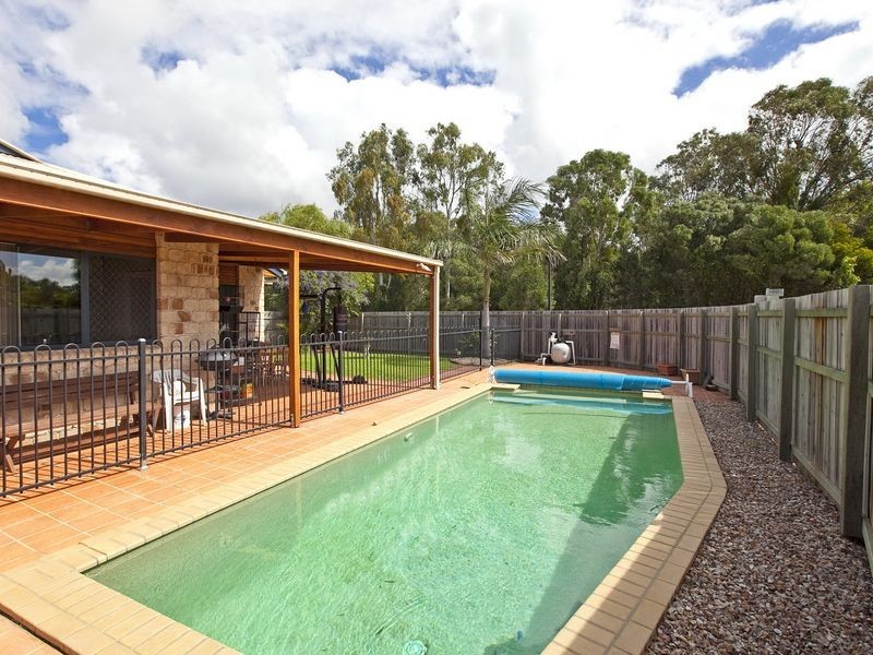 18 Manning Esplanade, Thornlands QLD 4164
