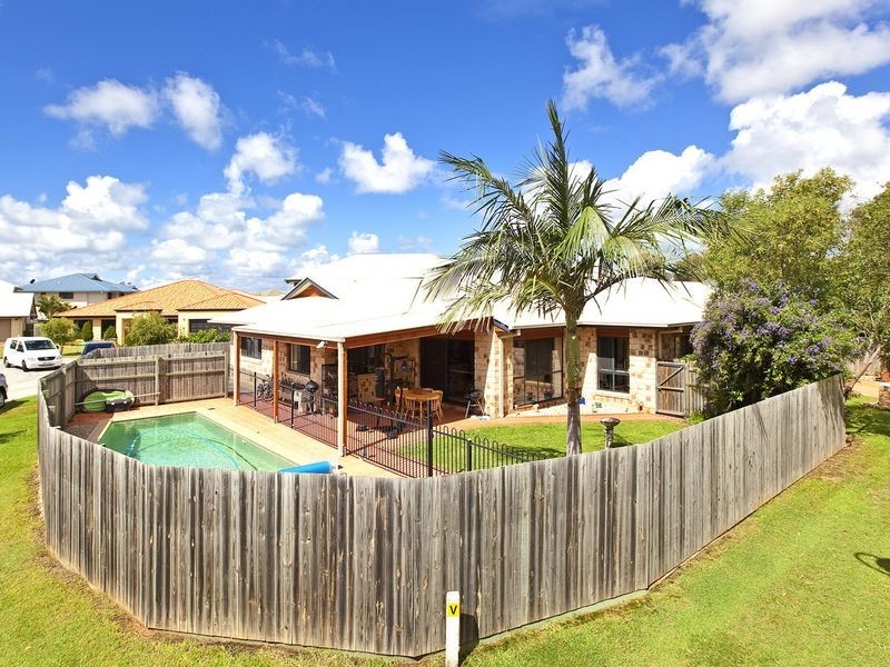 18 Manning Esplanade, Thornlands QLD 4164