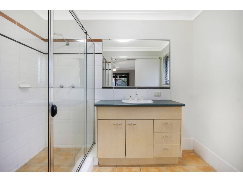 33 Grevillea Street, Ormiston QLD 4160