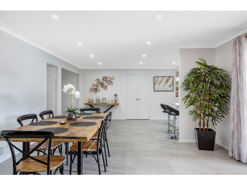 11 Plover Drive, Thornlands QLD 4164