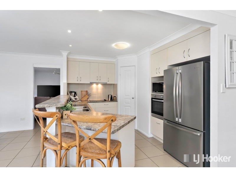 2 Lamb Close, Victoria Point QLD 4165