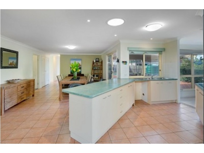 89 Creek Road, Birkdale QLD 4159