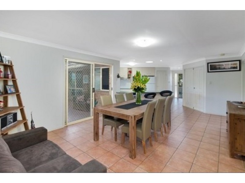 89 Creek Road, Birkdale QLD 4159