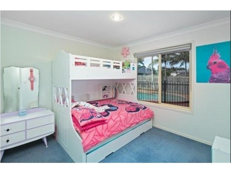 89 Creek Road, Birkdale QLD 4159