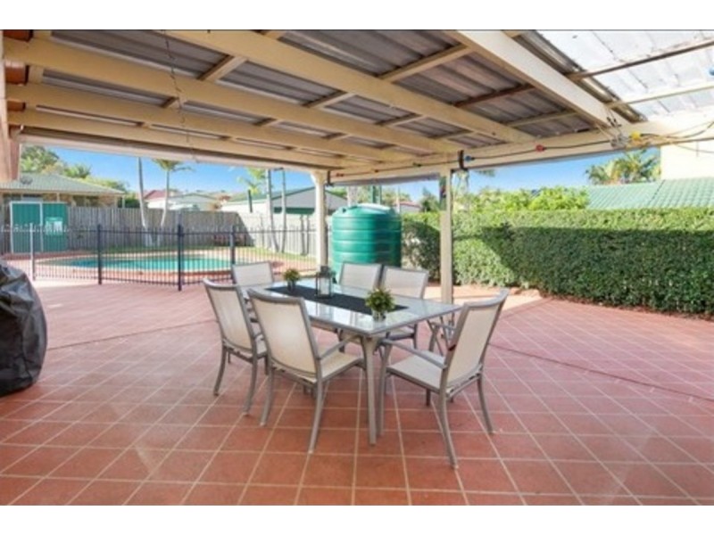 89 Creek Road, Birkdale QLD 4159