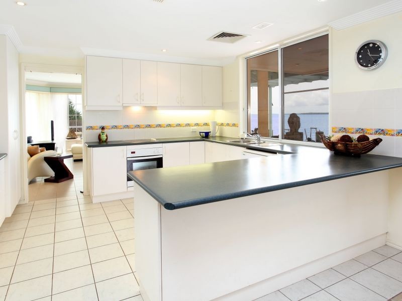 155 Shore Street North, Cleveland QLD 4163