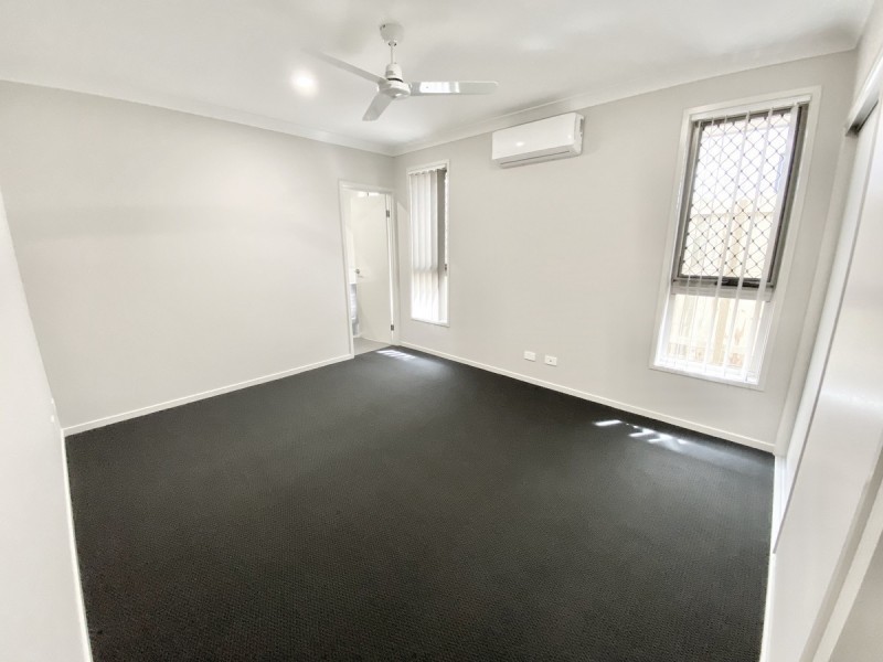 124 Broadwater Terrace, Redland Bay QLD 4165